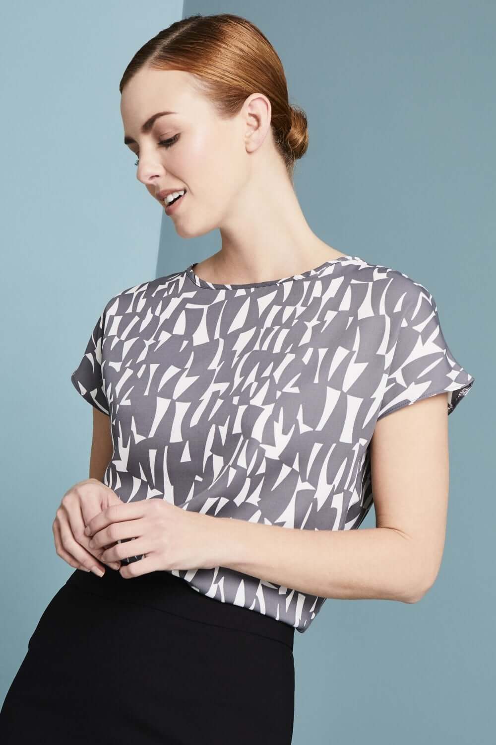 Paatkaeluse ja mustritega siidkrepp pluus - Image 13