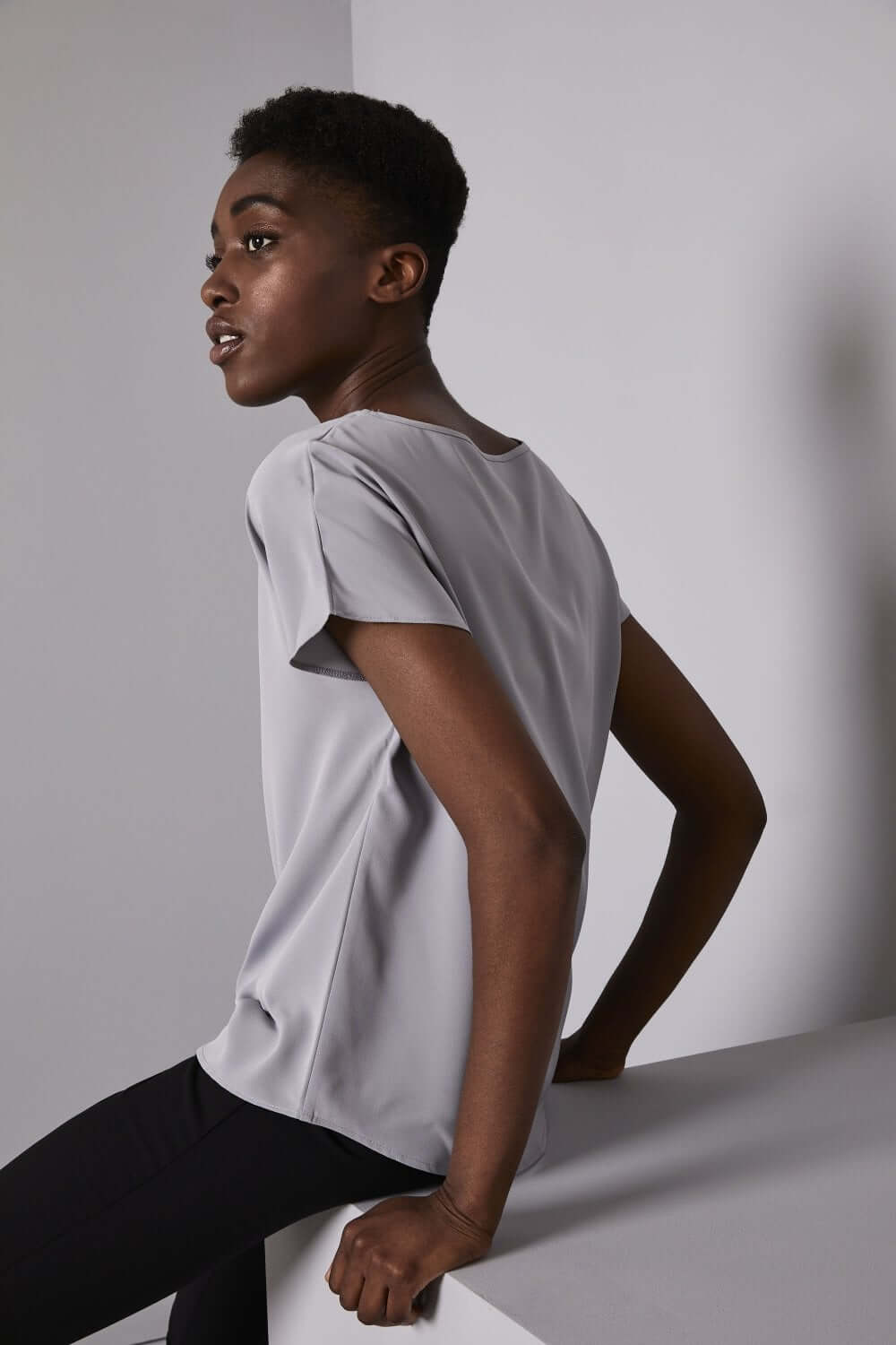 Paatkaelusega ühevärviline siidkrepp pluus - Image 18