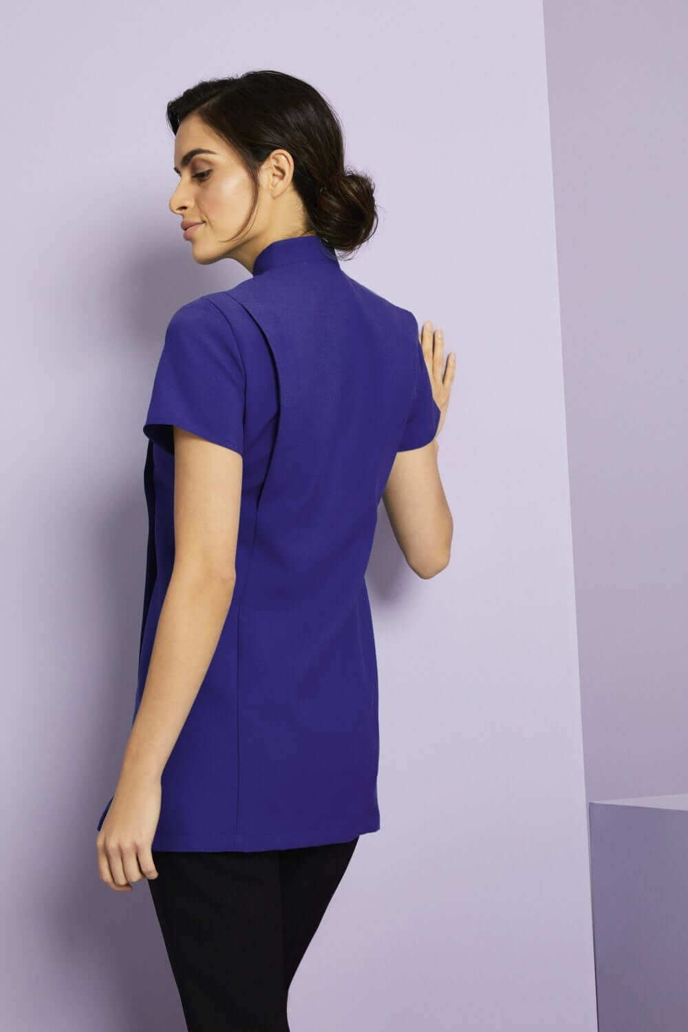 Ühe nööbi ja lukuga tuunika - Image 39