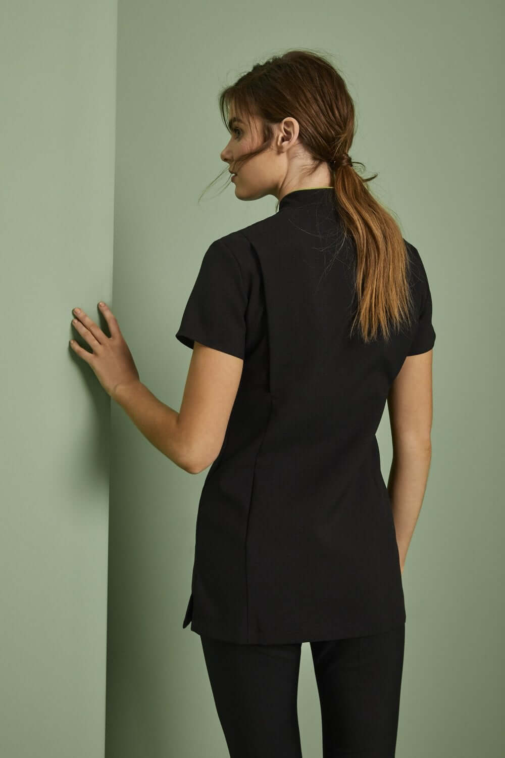 Asümeetriline tuunika värvilise kandiga - Image 5