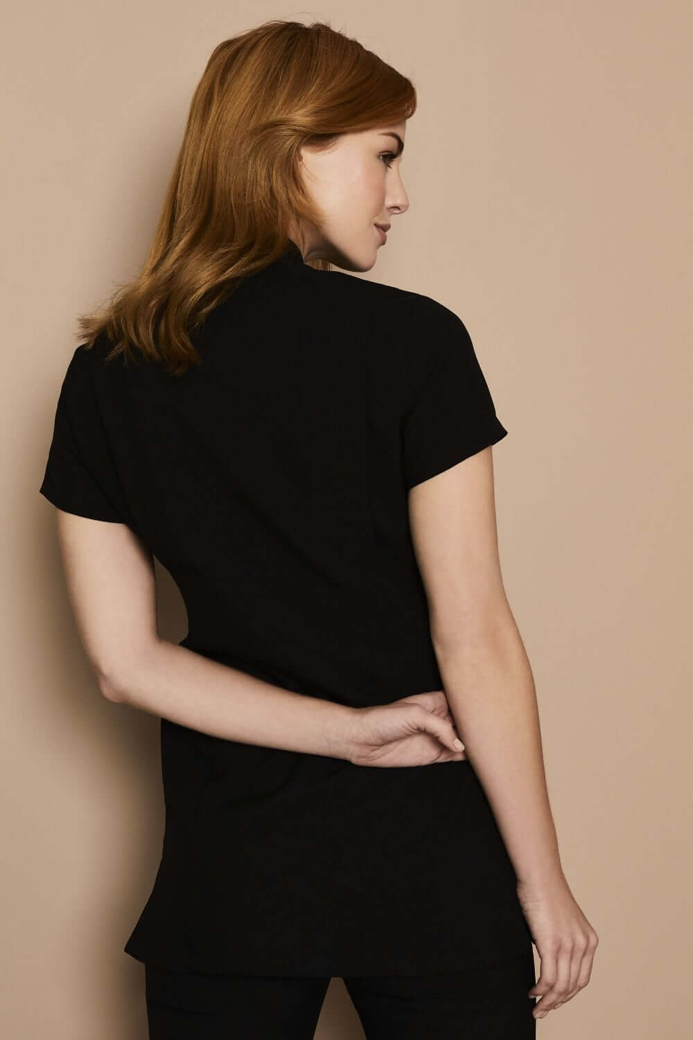 Asümeetriline tuunika värvilise kandiga - Image 8