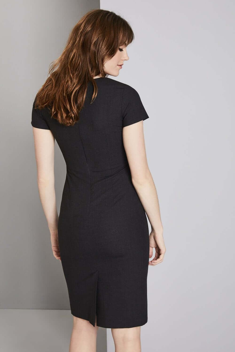 Qualitas sirge-kaelusega kleit - Image 8