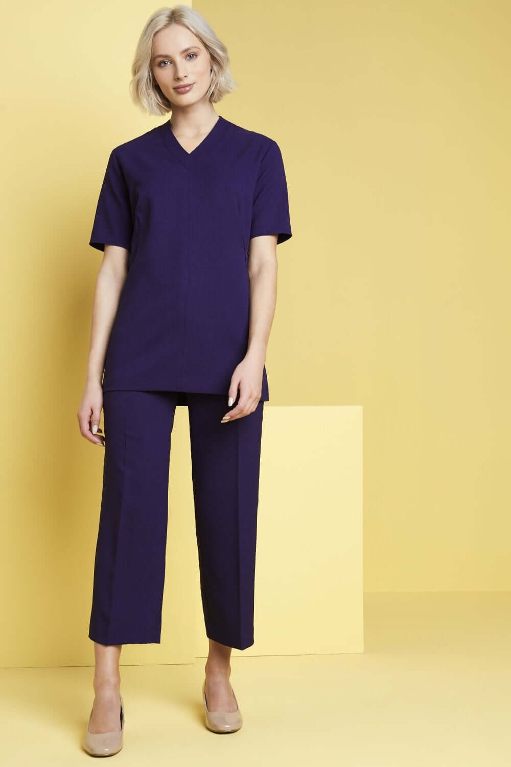 Sirgelõikeline v-kaelusega tuunika naistele - Image 7