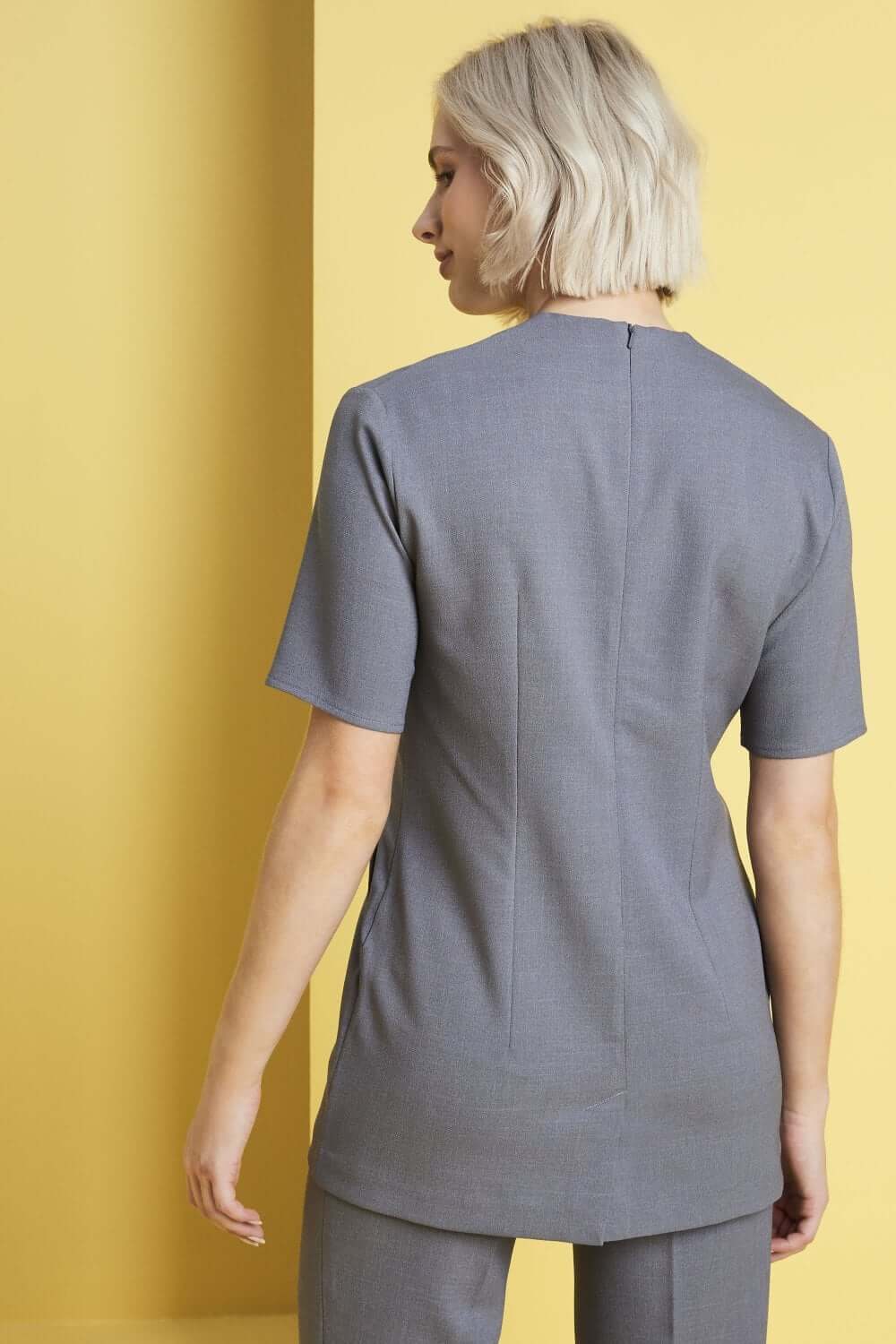 Sirgelõikeline v-kaelusega tuunika naistele - Image 11