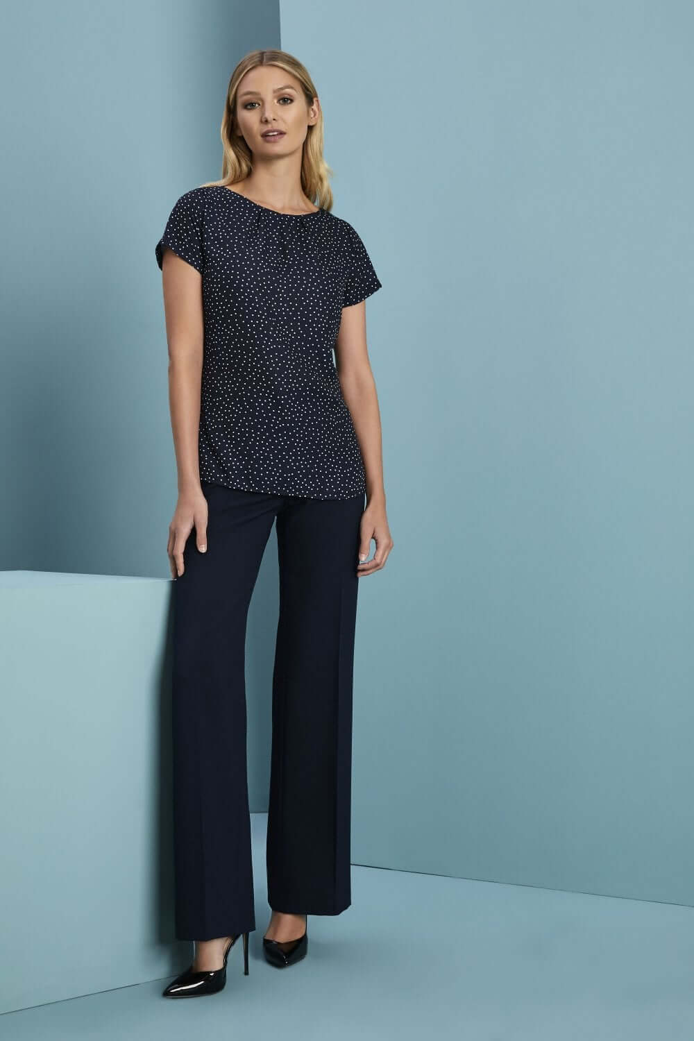 Laialõikelised viigipüksid naistele - Image 5