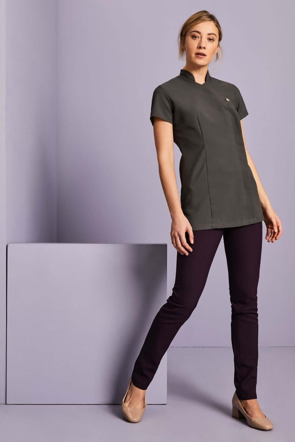 Slim-fit püksid naistele, õmblemata alaäärega - Image 11