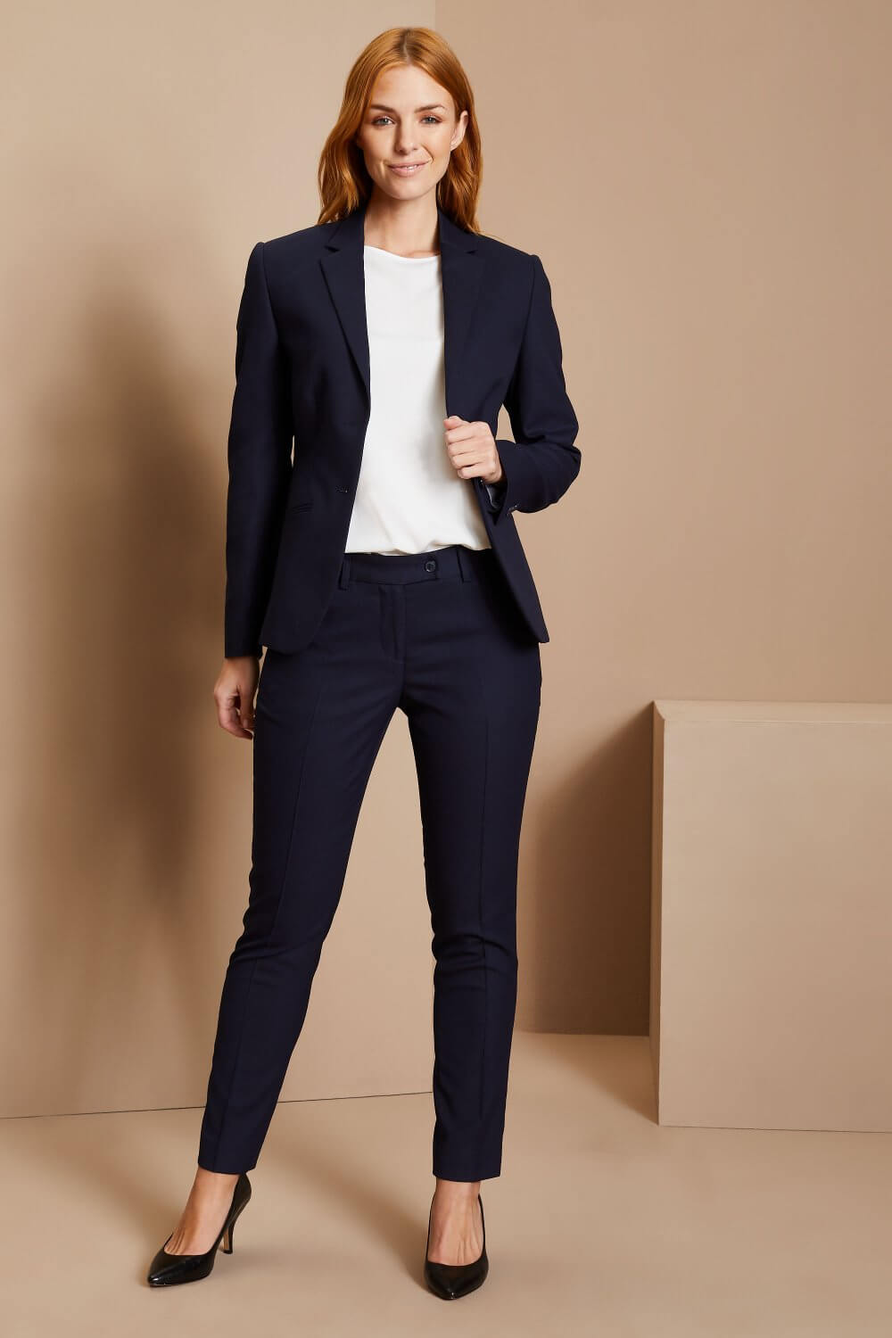 Contemporary slim fit viigipüksid naistele