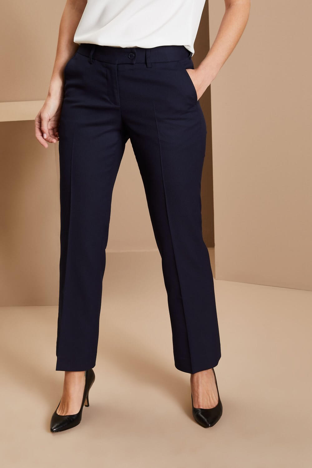 Contemporary sirgelõikelised püksid naistele - Image 12