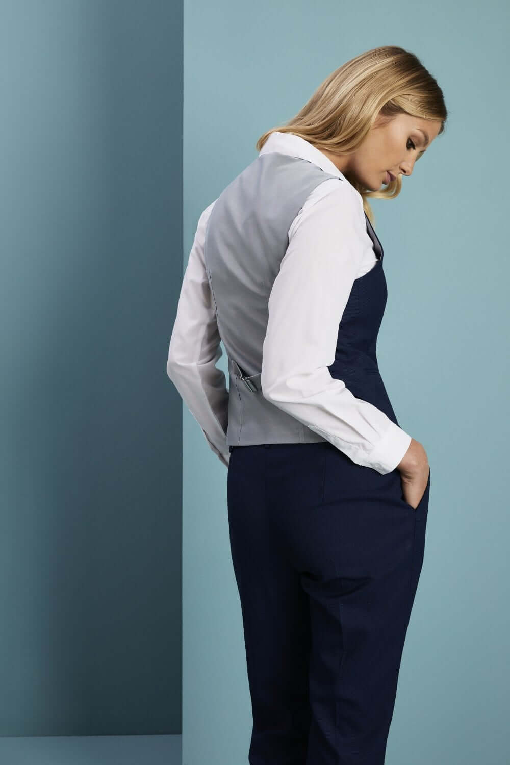 Contemporary vest naistele - Image 6