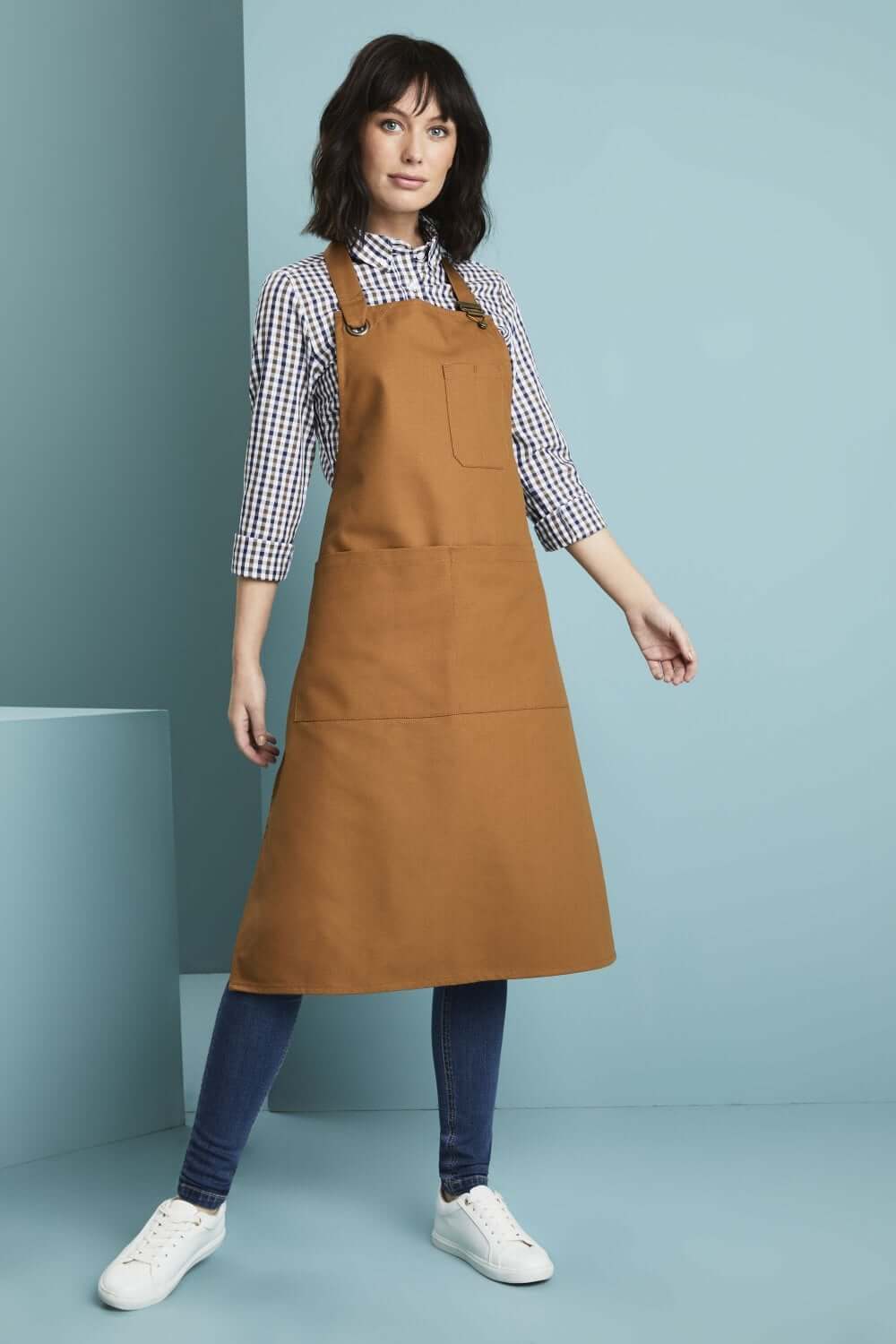 Pandlaga kinnitatav pikk põll