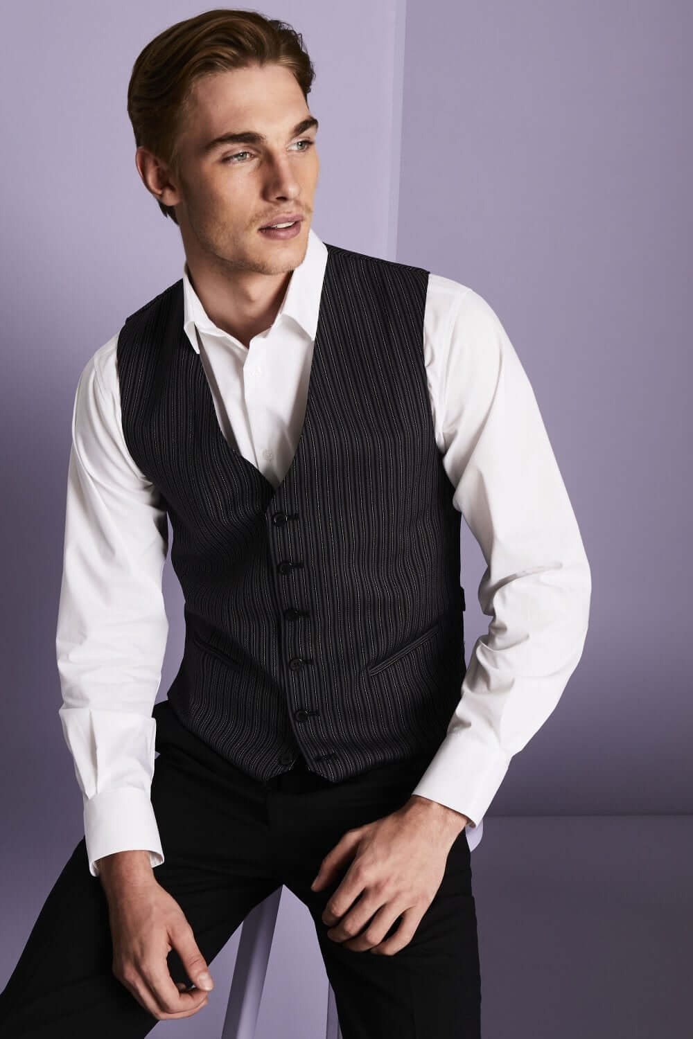 Triibuline vest meestele