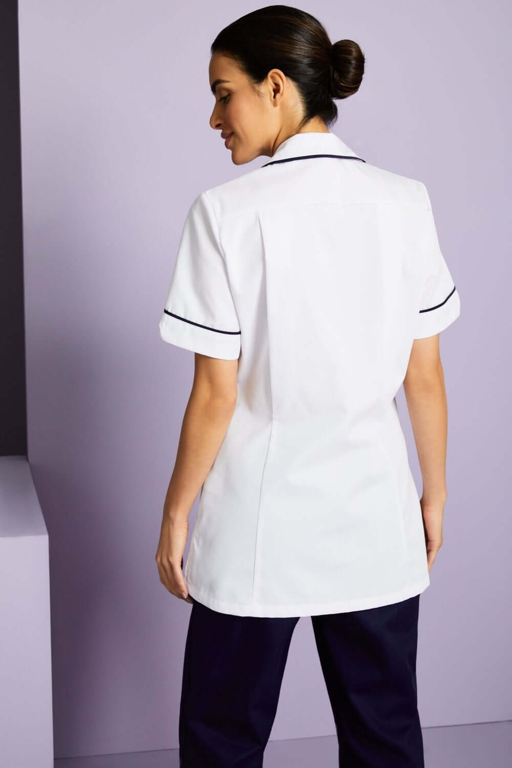 Klassikaline valge meditsiinituunika - Image 8