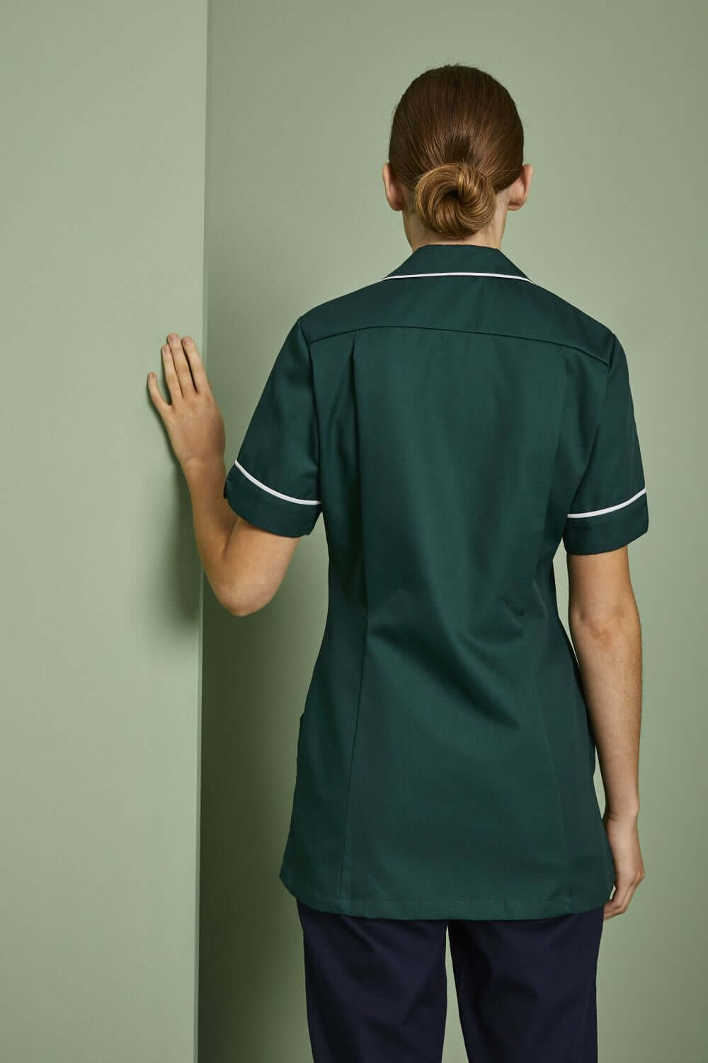 Klassikaline valge kandiga meditsiinituunika - Image 32