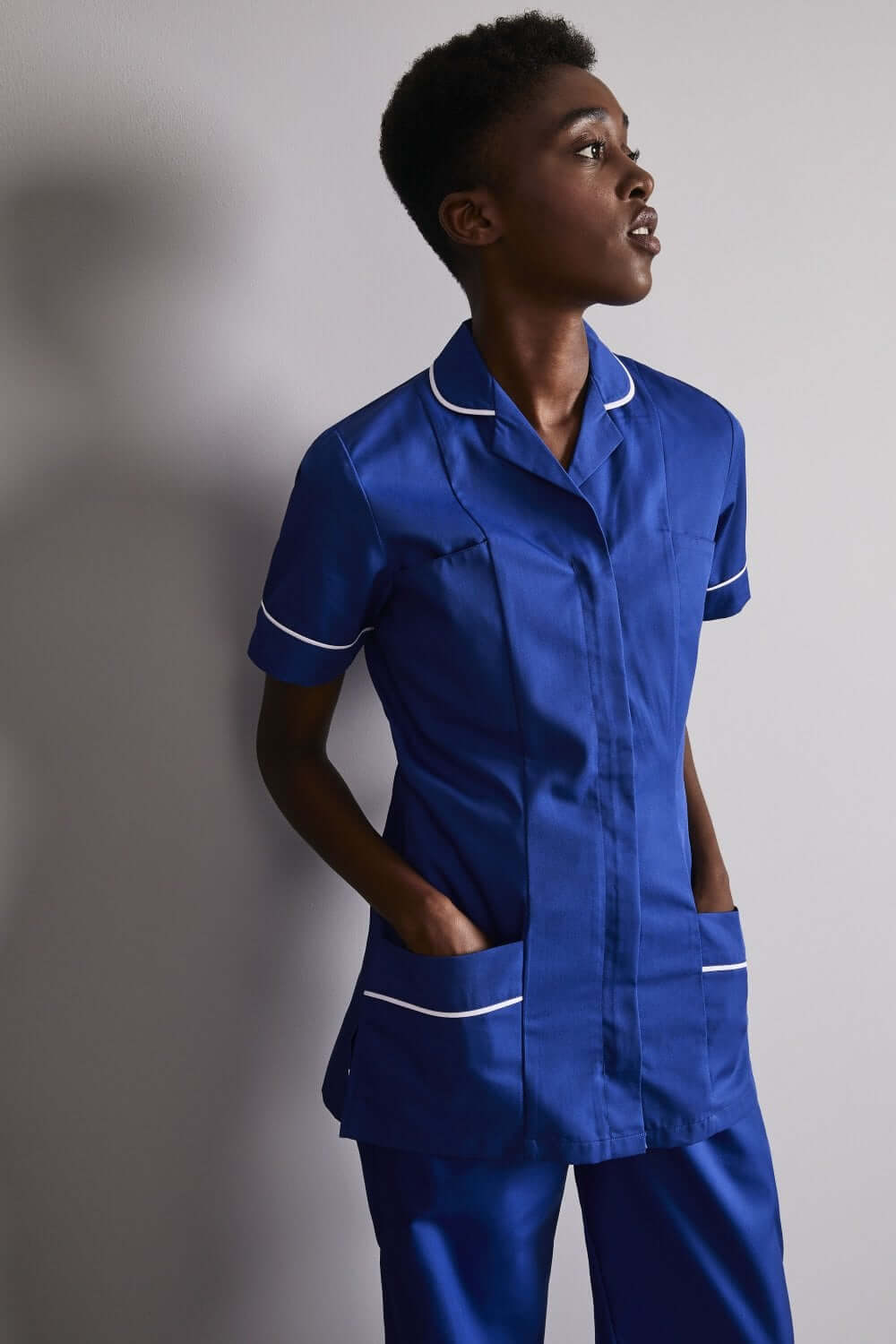 Klassikaline valge kandiga meditsiinituunika - Image 27