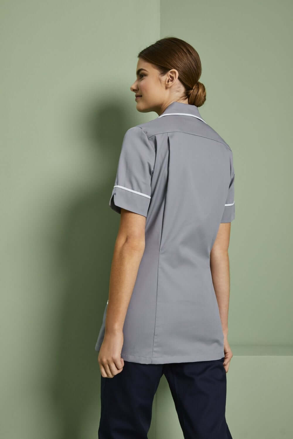 Klassikaline valge kandiga meditsiinituunika - Image 5