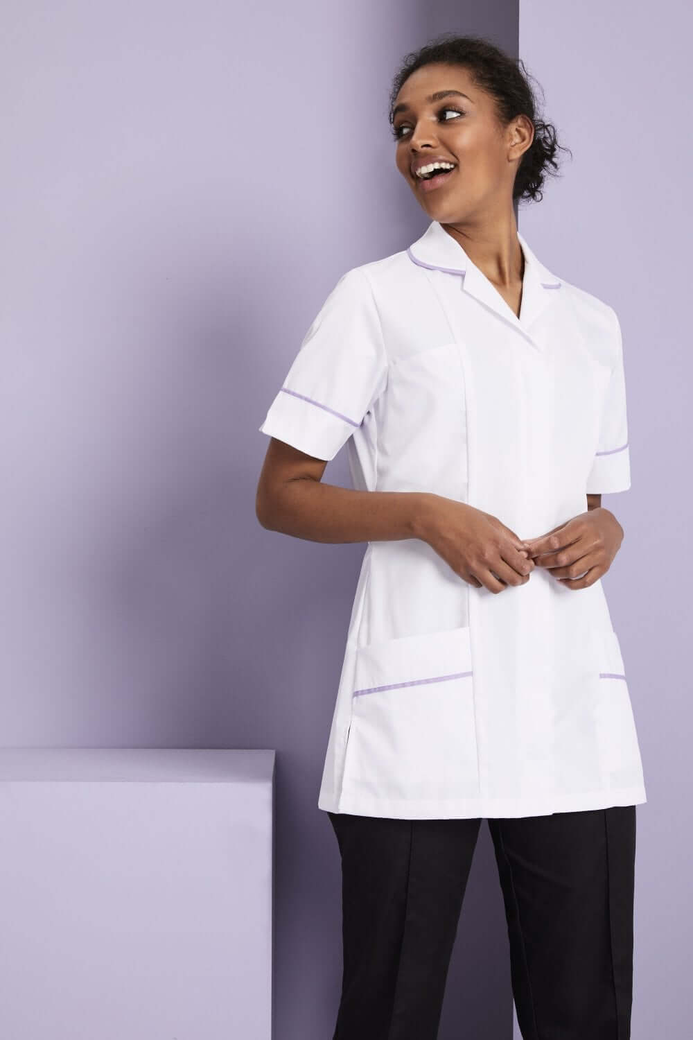 Klassikaline valge meditsiinituunika - Image 18
