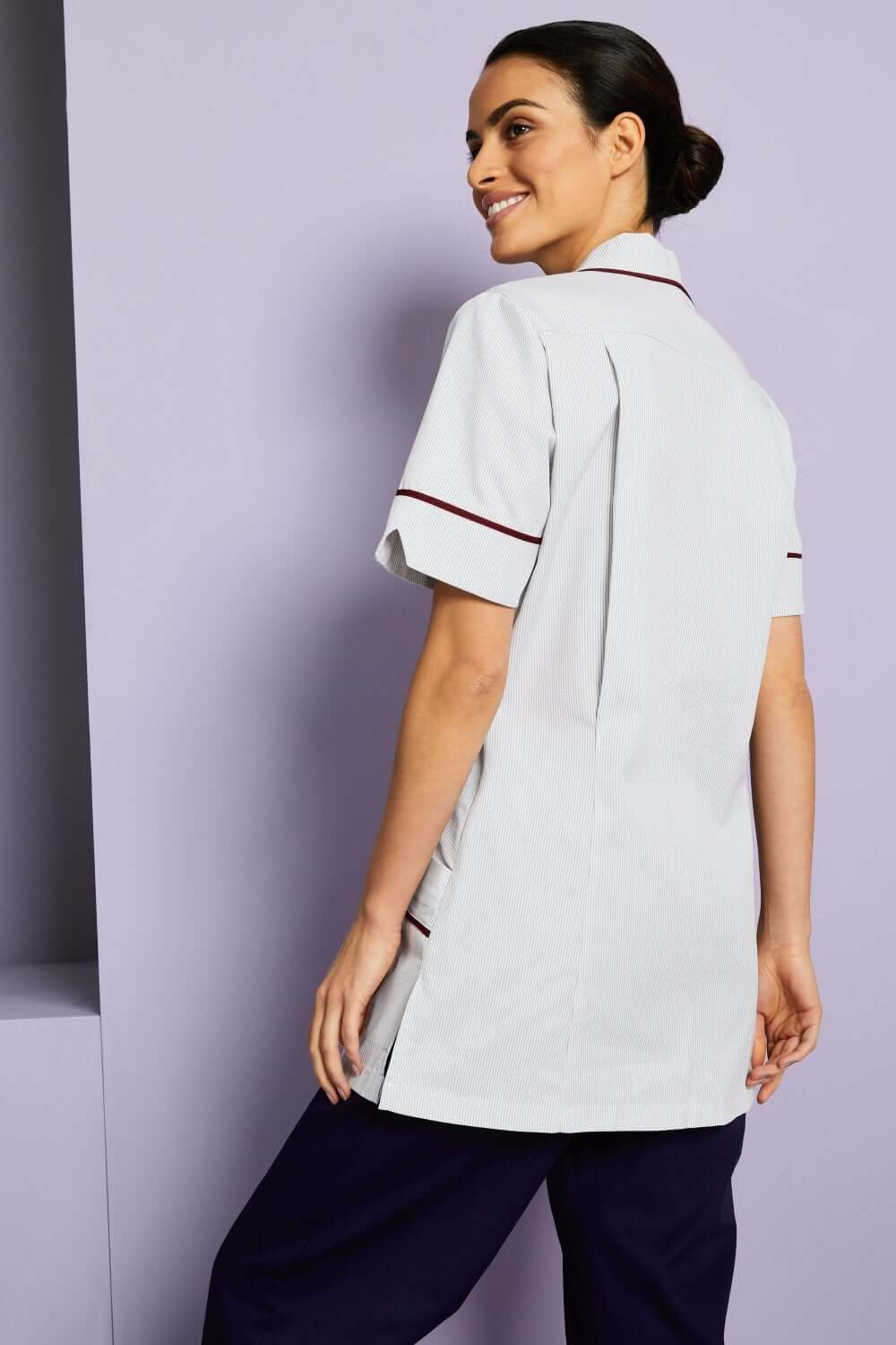 Klassikaline halli triibuline meditsiinituunika - Image 2