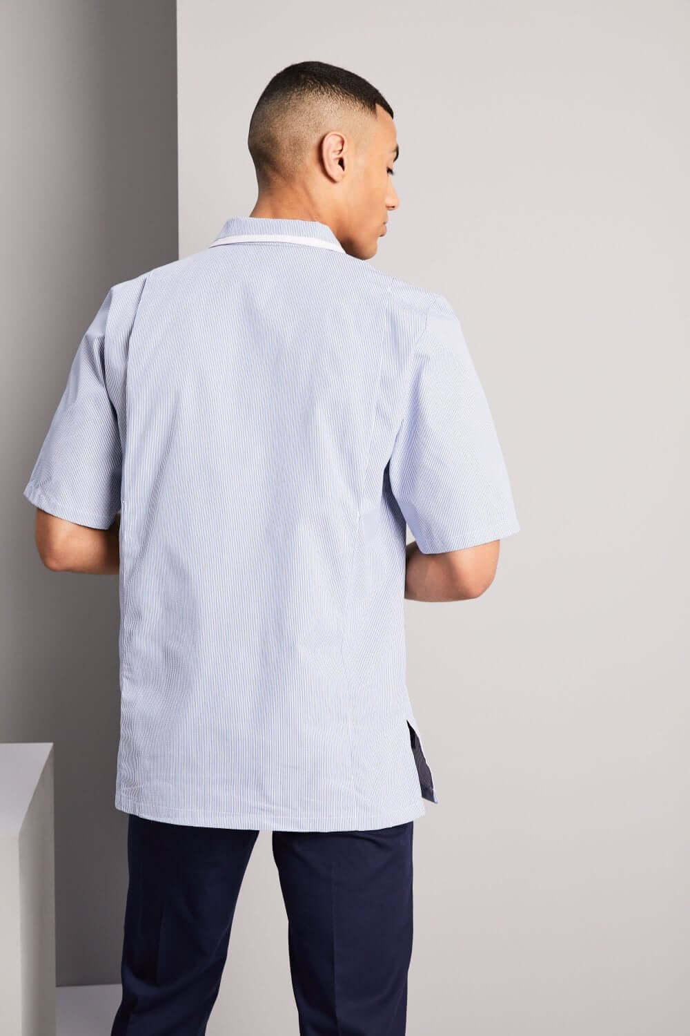 Triibuline meditsiinijakk meestele - Image 3