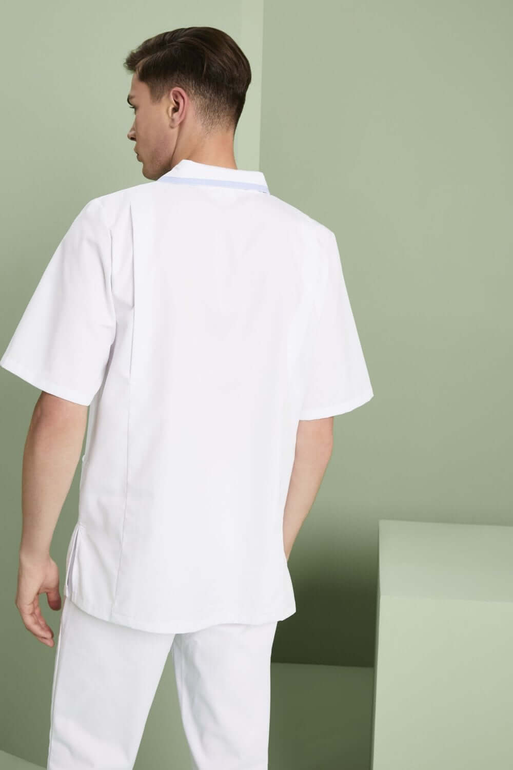 Klassikaline valge meditsiinijakk - Image 3