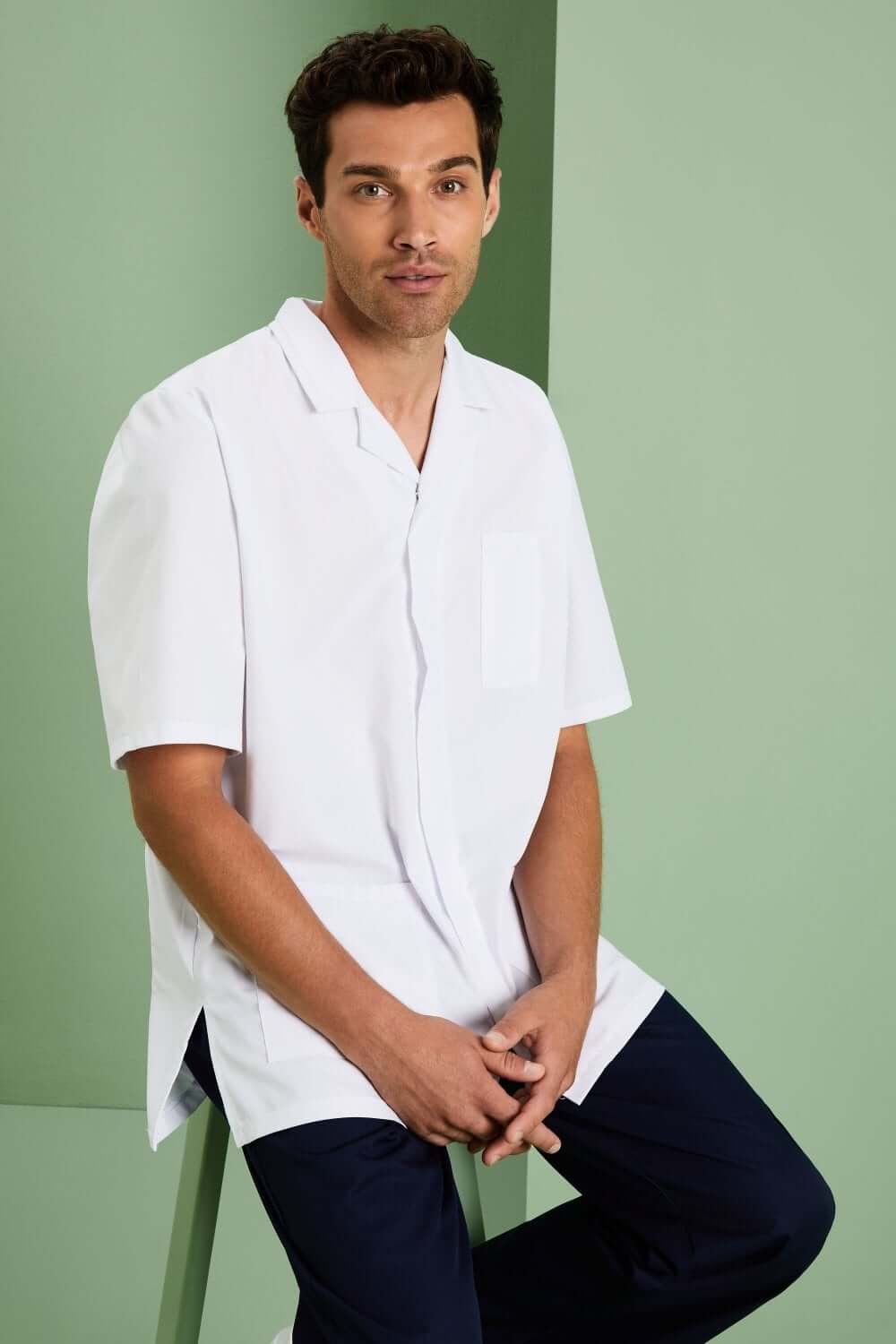 Klassikaline ühevärviline meditsiinijakk