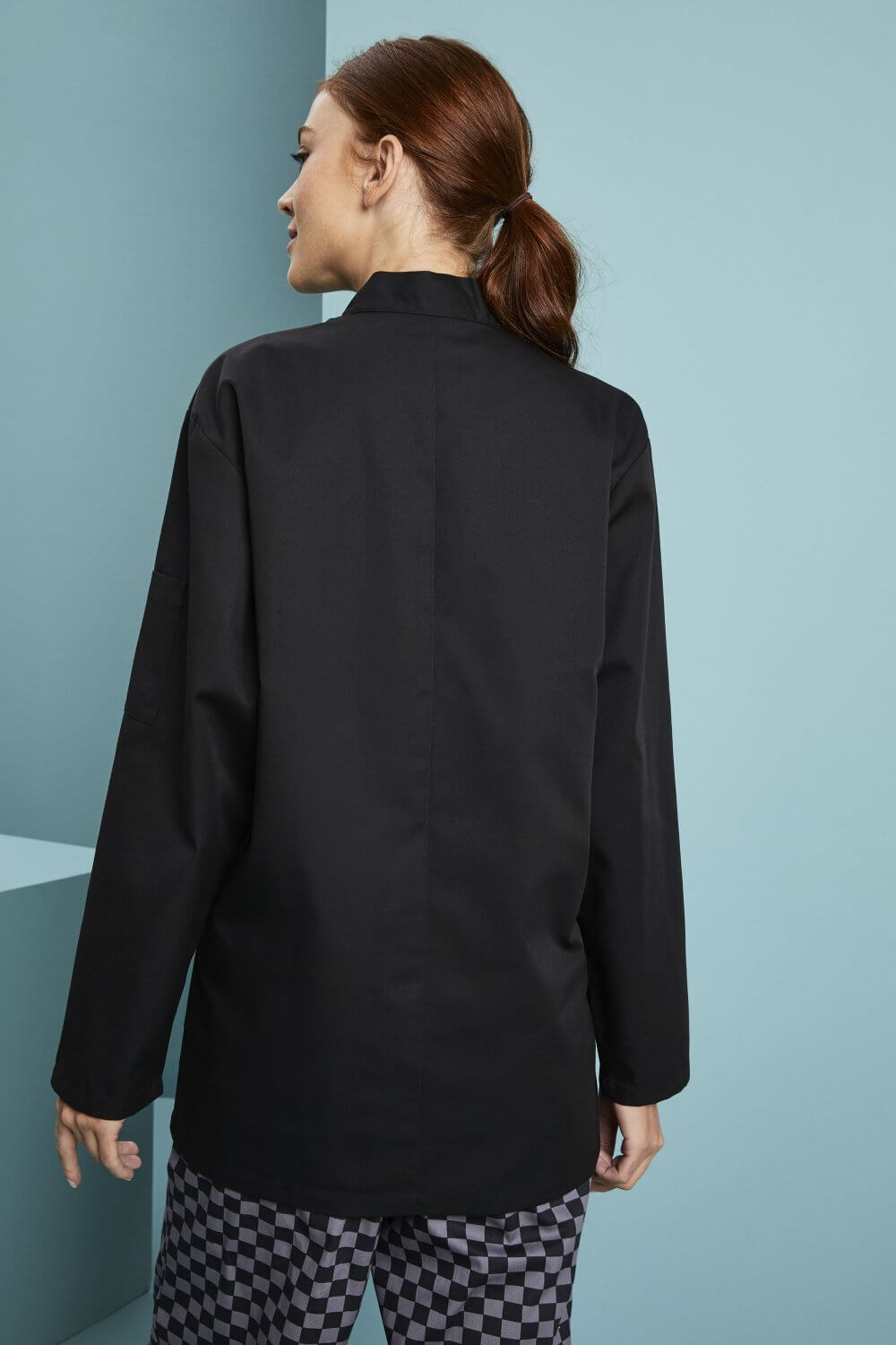 Kuuma köögi kokajakk, nööpide ja pikkade varrukatega - Image 4