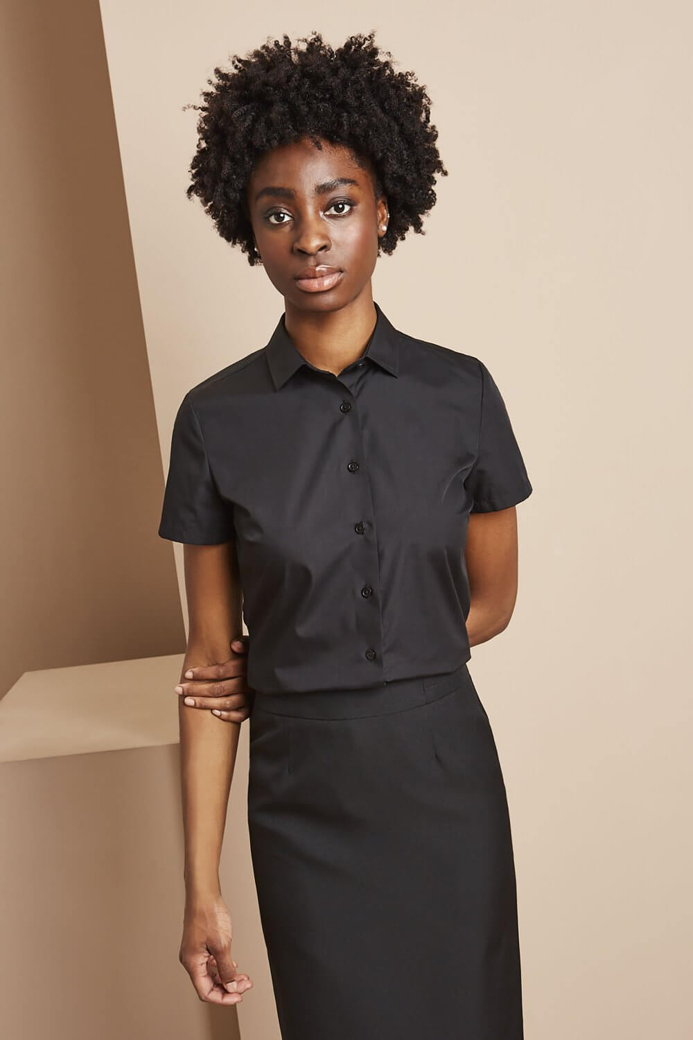 Naiste lühikeste varrukatega fit või regular pluus - Image 2