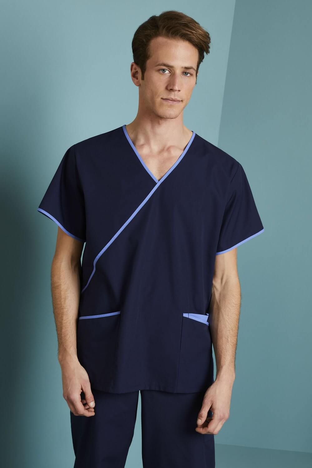 Meeste Mock-Wrap scrub meditsiinituunika - Image 9