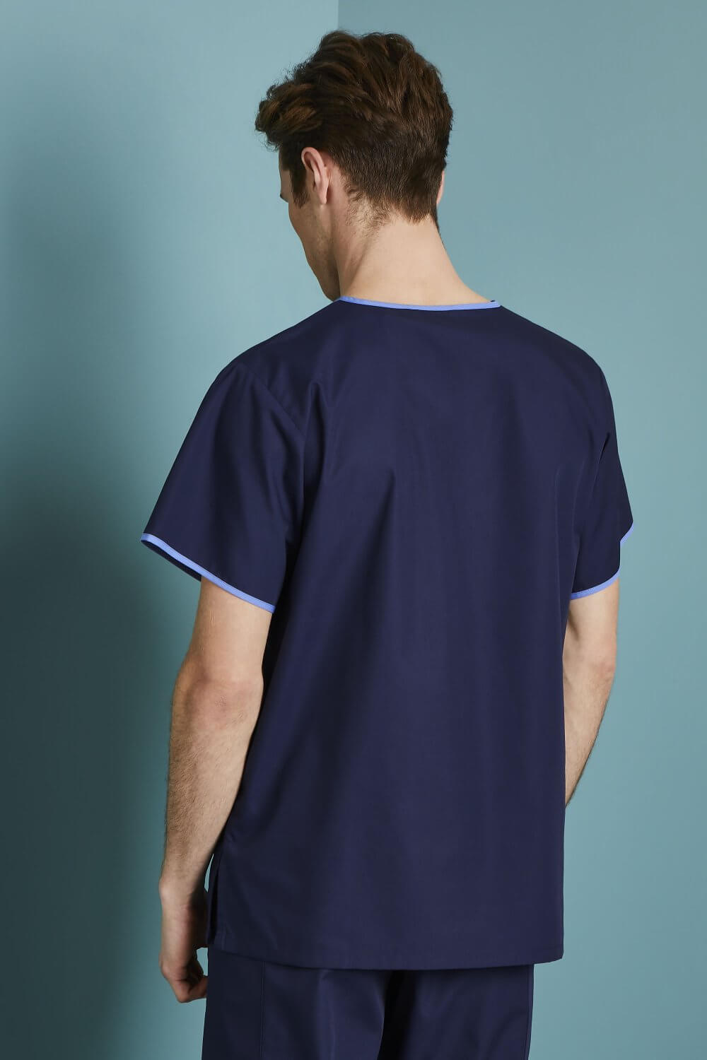 Meeste Mock-Wrap scrub meditsiinituunika - Image 8