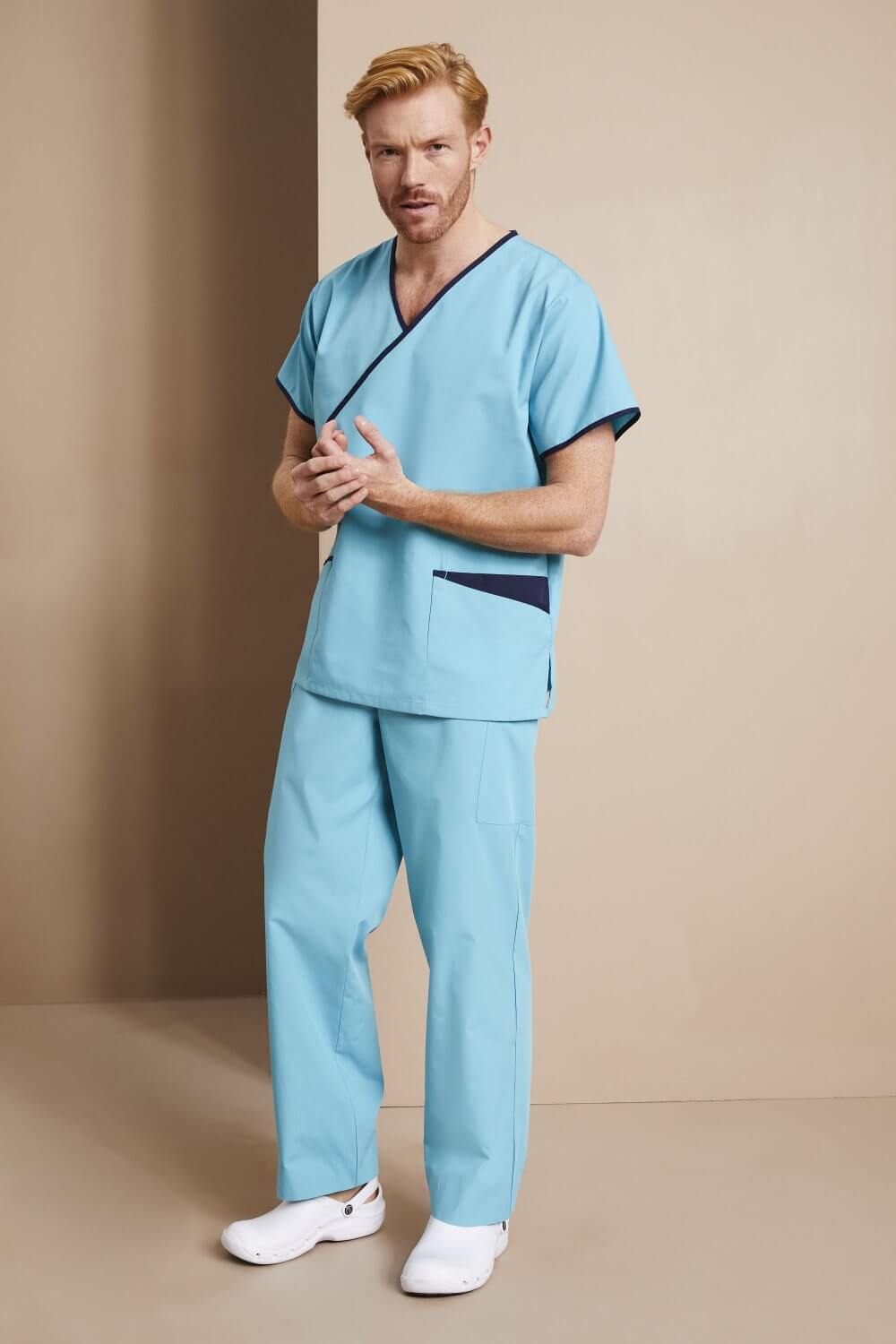 Meeste Mock-Wrap scrub meditsiinituunika - Image 6