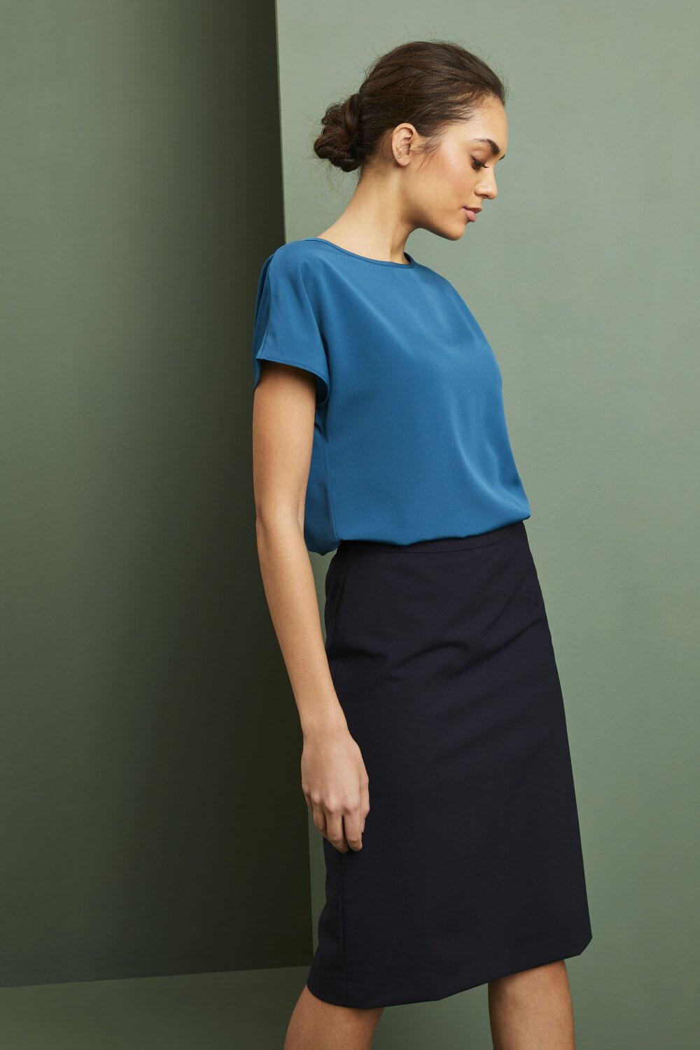 Paatkaelusega ühevärviline siidkrepp pluus - Image 36