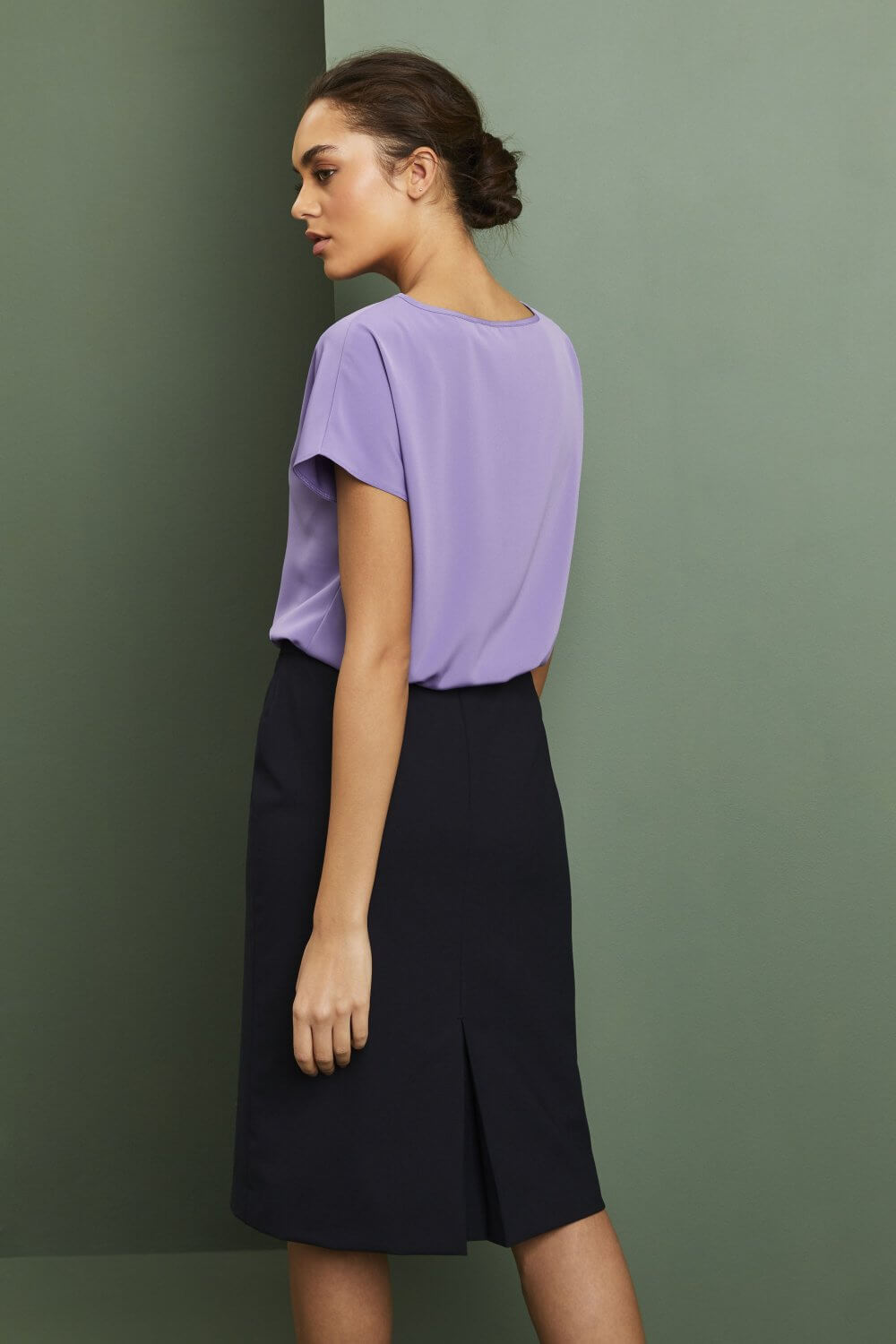 Paatkaelusega ühevärviline siidkrepp pluus - Image 29