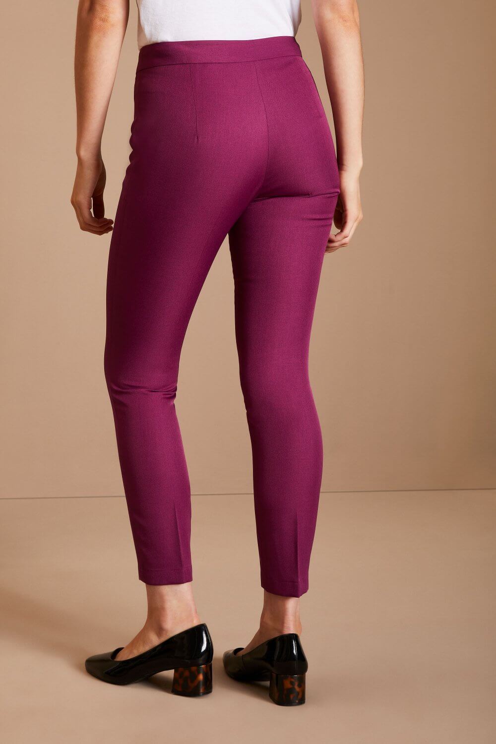 Essentials Women's Slim Leg Beauty Trousers - Image 14