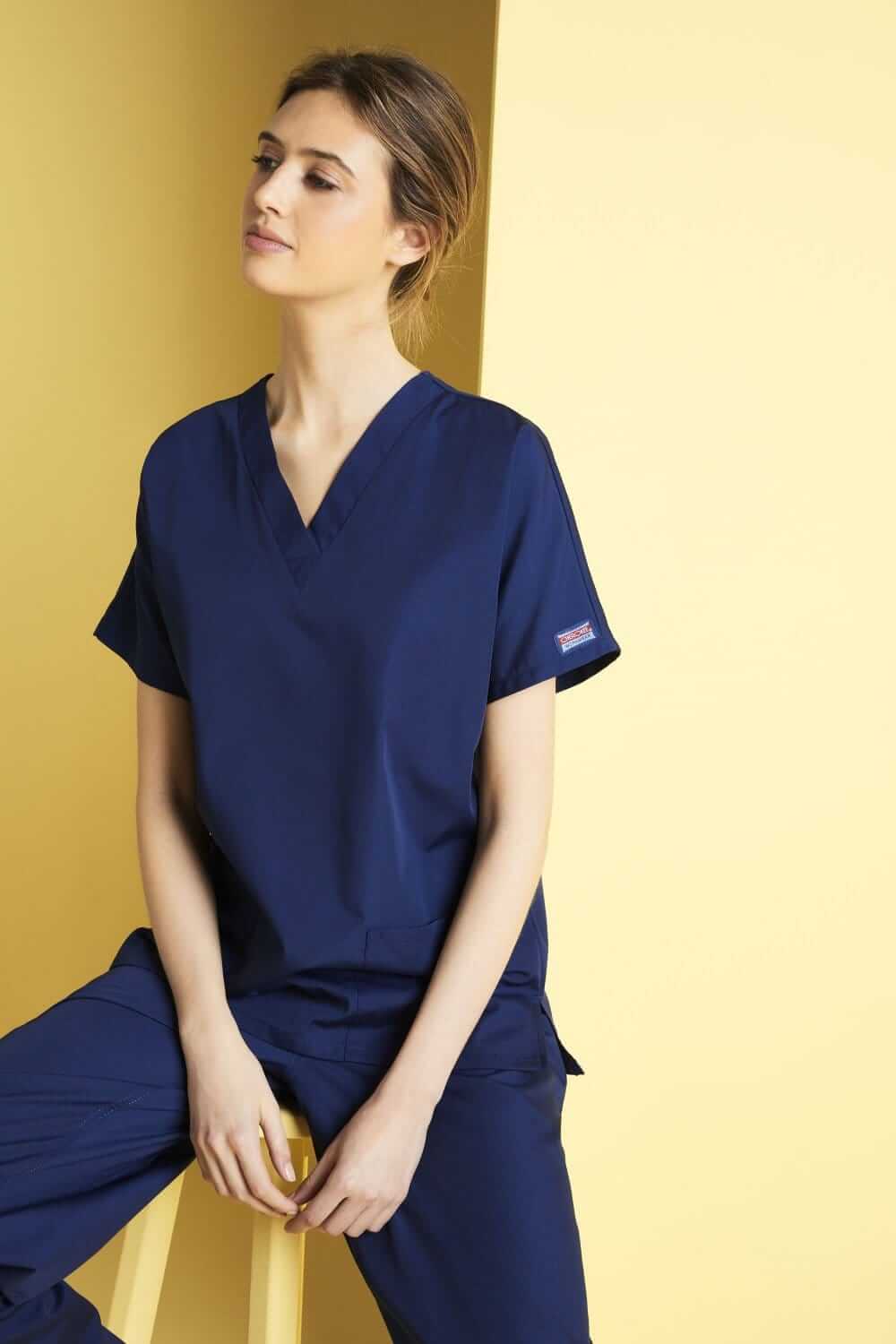 Cherokee naiste V- kaelusega tuunika